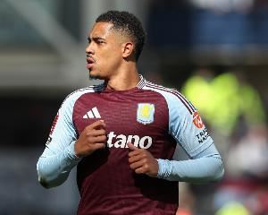 连锁反应！维拉输球送纽卡躺进欧冠，如今被迫4000万卖青训给后者