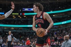 4年1亿 薪资网站整理吉迪新合同细节：起薪2232万 最后一年2768万