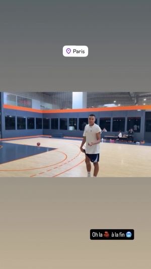 神龟尖叫！姆巴佩挑战连进3个3分球，梅开二度后戴帽失败痛苦大喊