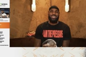 詹姆斯：NBA停摆时海鹰队给我寄来球衣 我曾认真考虑过加盟NFL