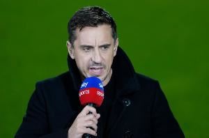 内维尔：阿莫林让芒特踢左翼卫很可笑，曼联的表现和结果无法接受