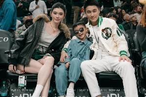 😍嫂子好美！绿军小老板何猷君晒揭幕战动态~老婆陪伴&孩子生日