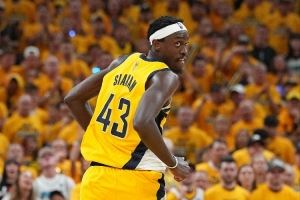 被迫三节打卡！西亚卡姆12投5中&三分6中2得到13分6板6助