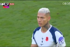 剧本重演😅里沙利松曾被若塔绝杀打懵，今日破门德里赫特秒扳平